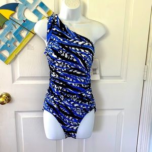 BATHING SUIT NWT